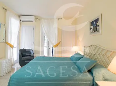 Apart Otel Jardines De Golondrinas 4*