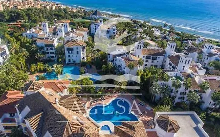 Aparthotel Jardines De Golondrinas