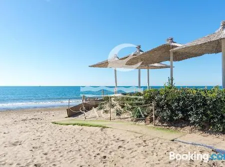 Jardines De Golondrinas 4*