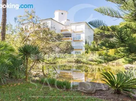 Jardines De Golondrinas 公寓式酒店